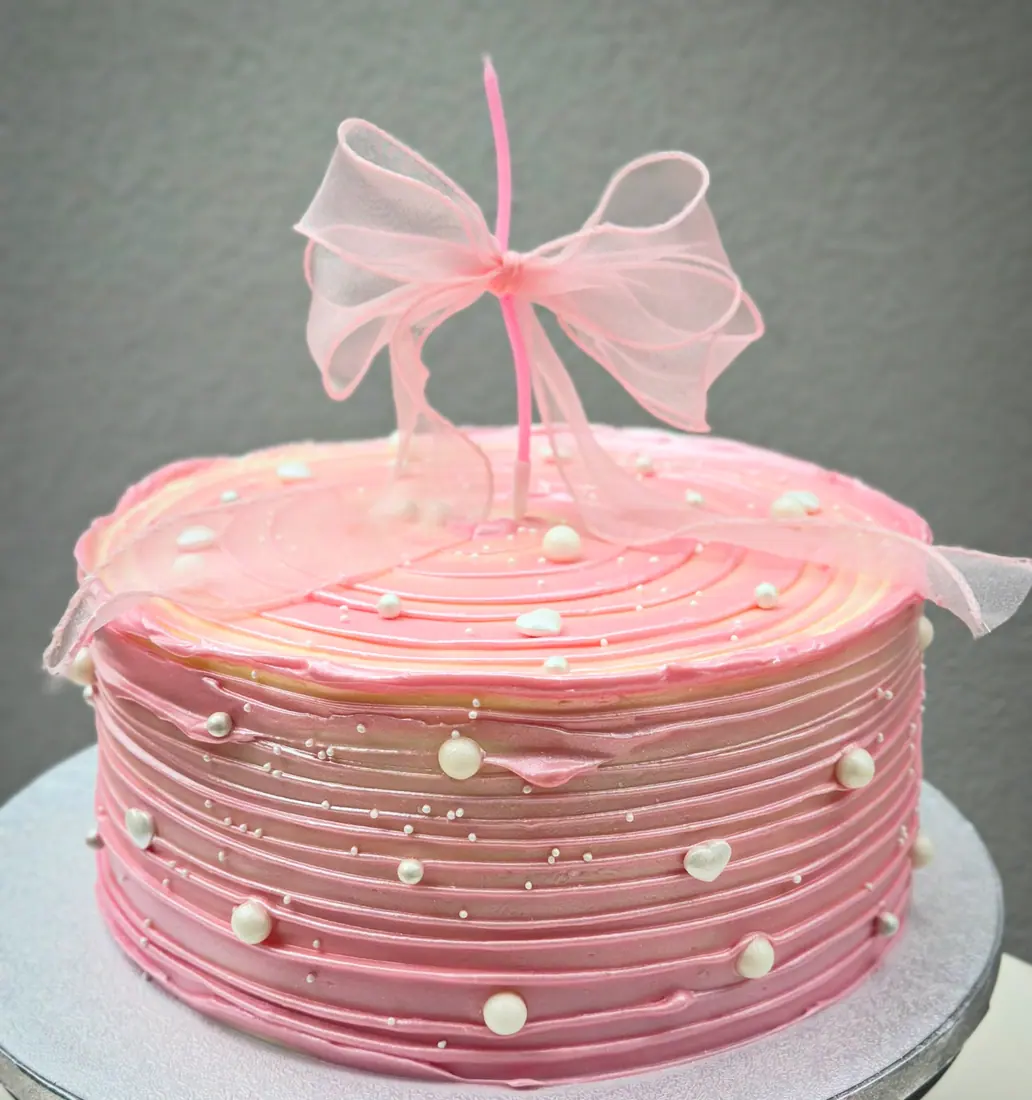 Tort roz cu perle